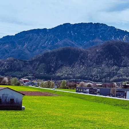 Zentrale Mit Alpenblick Lägenhet *